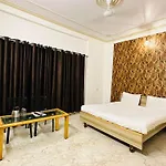 Hotel Varanasi Palace